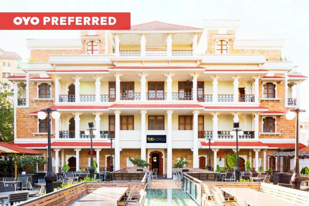 Collection O Hotel Rajwada Near The Pavillion 푸네 외부 사진