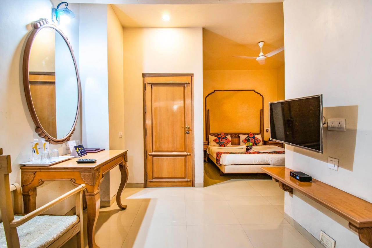 Collection O Hotel Rajwada Near The Pavillion 푸네 외부 사진