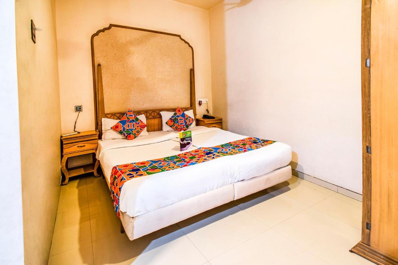 Collection O Hotel Rajwada Near The Pavillion 푸네 외부 사진